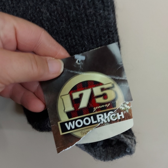 Woolrich wool snowflake sweater Gray white and red Size Medium - Picture 4 of 10